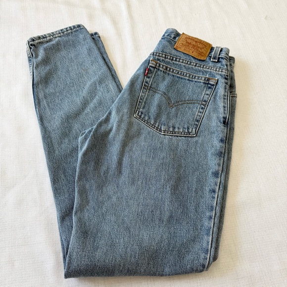 Levi's High Rise Women Jeans - Light Blue - Picture 1 of 12